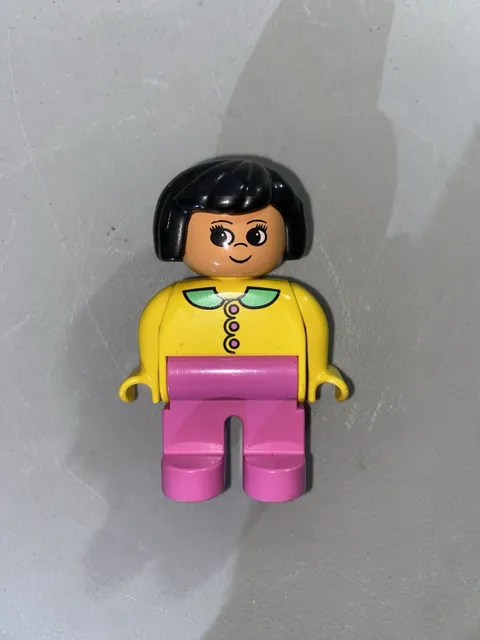 Lego Duplo Black-Haired Woman Lady Mom 2.5" Asian Pink Pants Yellow Blouse Rare