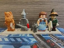 Lego Minifigures The Lego Movie 2 Wizard Of Oz Lot Of 4 Dorothy Scarecrow Lion