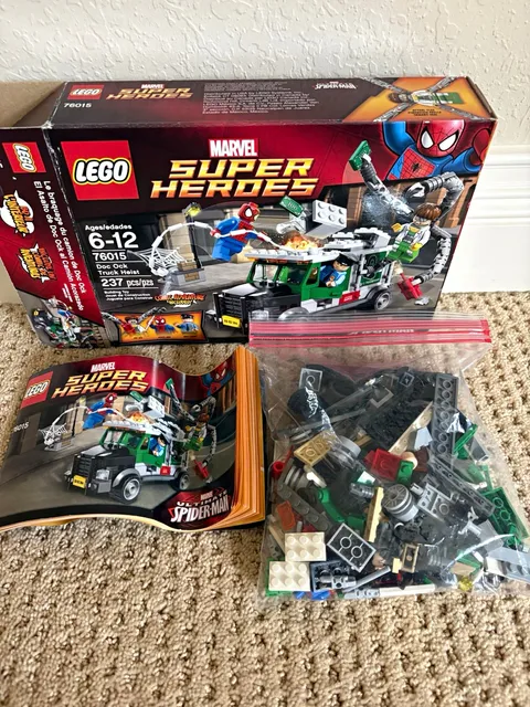 LEGO Marvel Super Heroes 76015 Doc Ock Truck Heist 237 pcs 99% complete