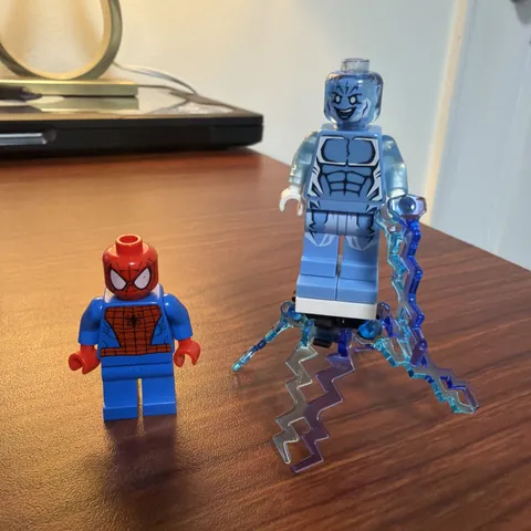 LEGO Lot Electro & SPIDER-MAN Minifigures from set 76014 Ultimate Spider