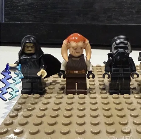 LEGO Star Wars Minifigure Lot of 3 Emperor Palpatine Kylo Ren Saesee Tiin
