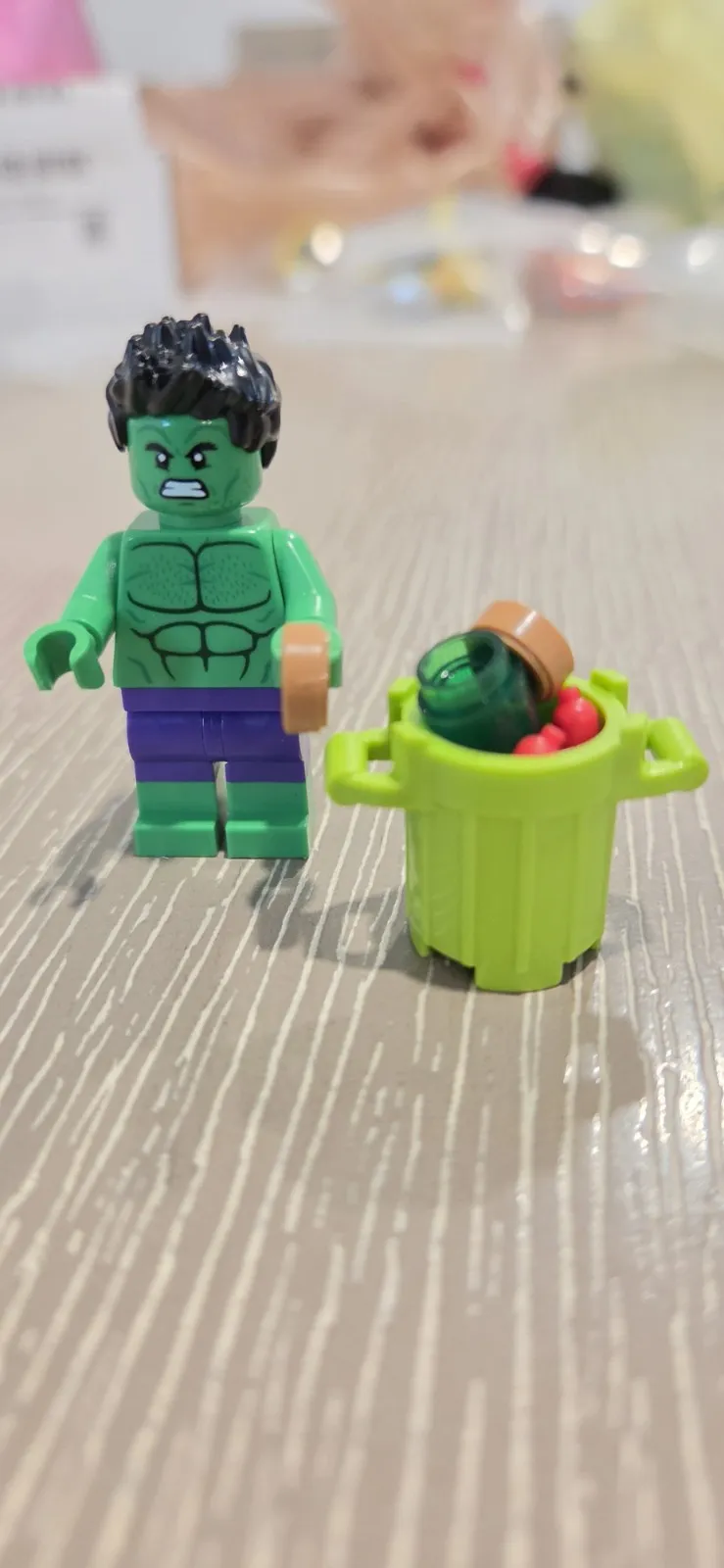 LEGO   HULK  Minifigure Marvel Super Heroes 