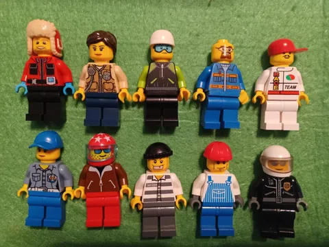 10  LEGO MINIFIG Assorted LOT figure minifigures Z