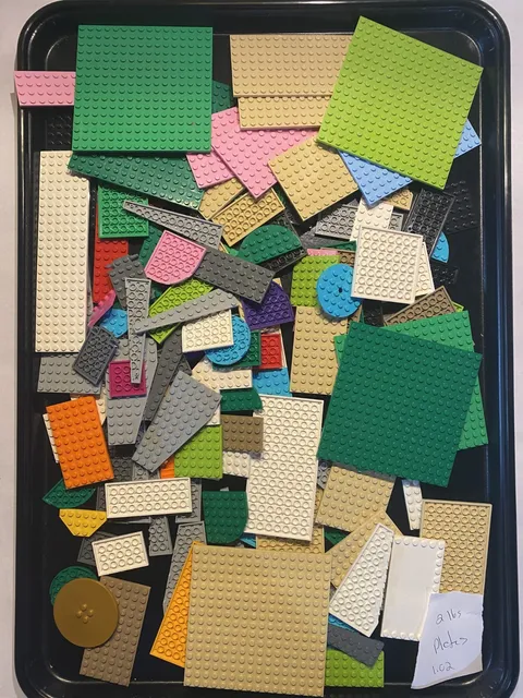 Lego Plates Lot 1.02 – Random Selection of Shapes, Sizes and Colors