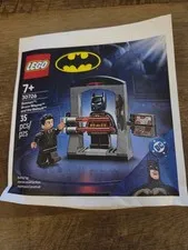 New 2026 Lego DC 30726 Batman:Bruce Wayne and the Suit Paperbag Set
