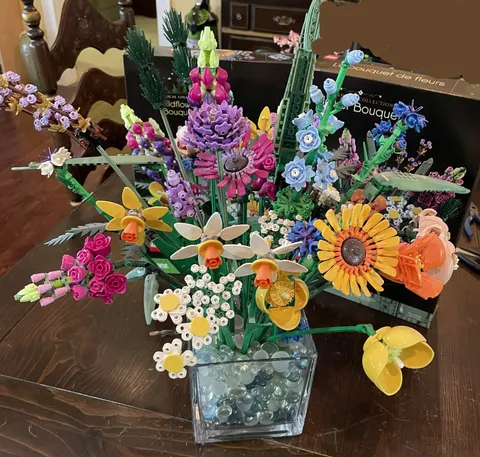 LEGO Icons: Wildflower Bouquet (10313)