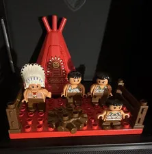 Duplo Lego Western Indians Minifigures Lot w/ Teepee  & Campfire Scene
