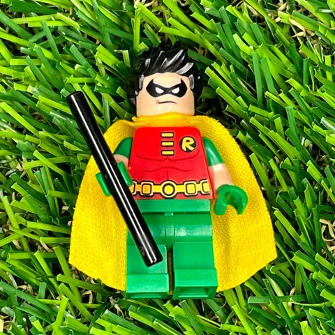 Lego DC Universe Super Heroes Teen Titan Robin Minifigure Multicolor Spiky Hair