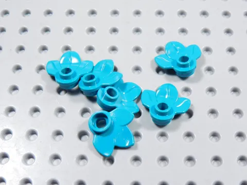 LEGO Lot of 6 Bright Bluish Green Plant Plates w/ 3 Leaves Minifig BL
