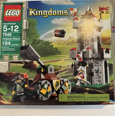 LEGO Castle: Outpost Attack (7948)