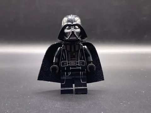 LEGO MINIFIGURE STAR WARS DARTH VADER (LIGHT NOUGET HEAD) SW0834