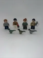jurassic park lego Mini Figs With 3 Baby Velociraptors