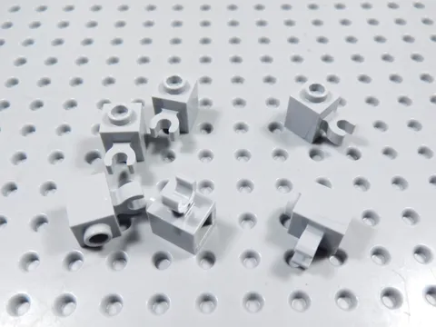 LEGO Lot of 6 Light Bluish Gray 1x1 Bricks w/ Vertical Clip BC