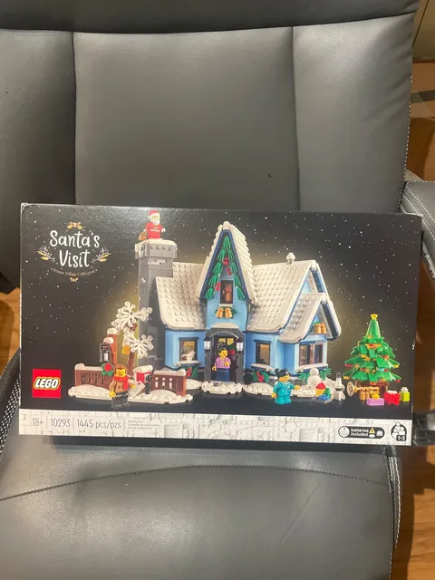 LEGO Icons Santa's Visit 10293 1445 pcs Winter Village Christmas NEW & SEALED