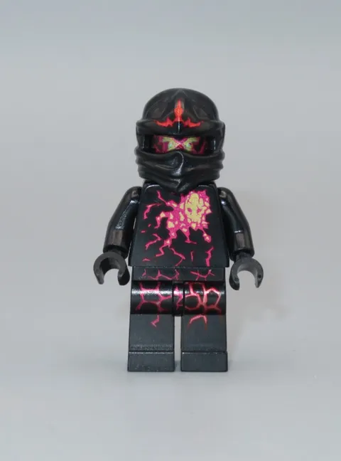 LEGO Ninjago Cole NRG Ice Energy Genuine LEGO No cracks Great condition 9572