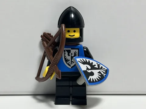 LEGO Castle Black Falcon Archer Minifigure 1980'S Vintage W/ Shield