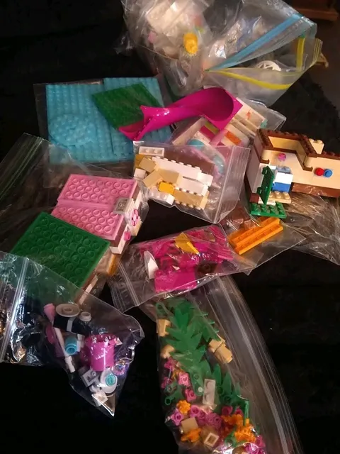 LEGO Friends Mixed Bulk - 1lb MOC building Collection Expanding Bright Colors