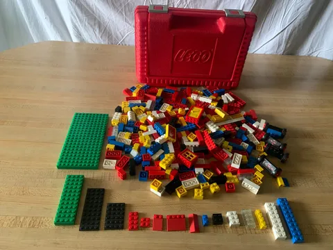 Vintage 1984 Red LEGO Hard Plastic Storage Carrying Case  with  329  LEGO's
