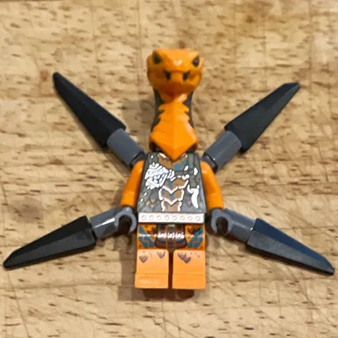 LEGO Ninjago Viper Flyer minifigure (njo723)