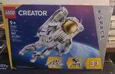 LEGO Creator 3-in-1 Space Astronaut #31152 647pc Display Stand Age 9+, NIB, Dmg