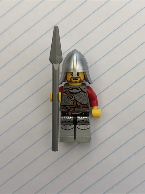 LEGO Castle Kingdoms Lion Knight Scale Mail Minifigure Helmet Beard Weapon