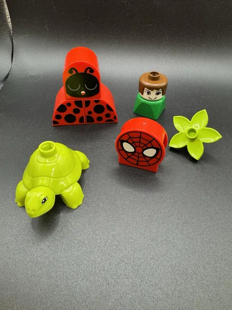 Assorted Vintage Lego Duplo 5 Pieces Spiderman Lady Bug Woman Turtle Flower