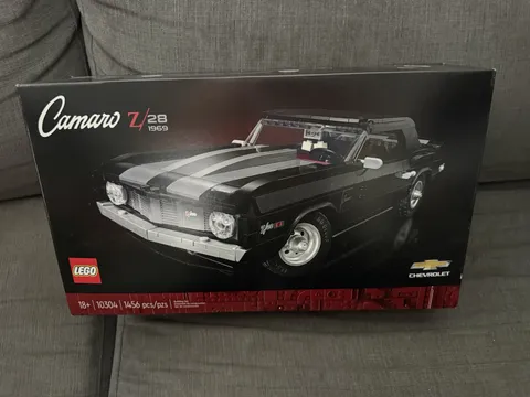 LEGO Icons: Chevrolet Camaro Z28 (10304) Brand New Factory Sealed Retired Set