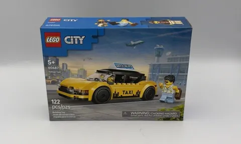 LEGO City  Yellow Taxi (60487 )