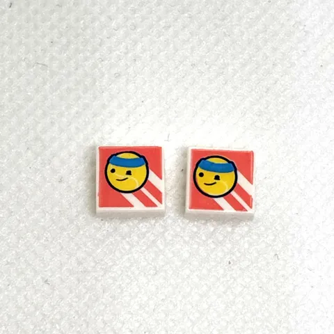 LEGO Parts White 1x1 Tile Tennis Ball with Face Pattern 3070pb246 QTY 2