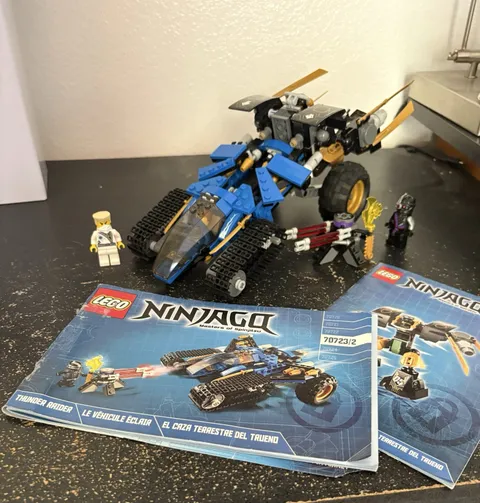 LEGO NINJAGO: Thunder Raider (70723) 334 pcs + Instruction Manual