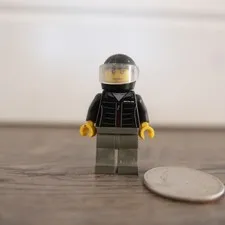 LEGO Mercedes-AMG Project One Driver Minifigure 76909 Speed Champions !!!