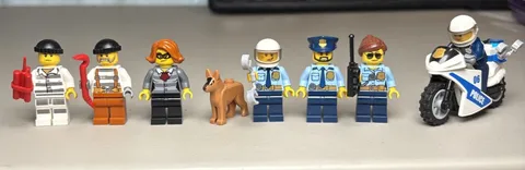 LEGO CITY: Police Station (60141) MINIFIGURES ONLY Cops Robbers Bandit Jail