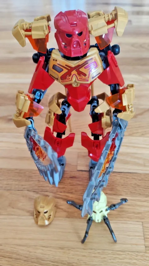 LEGO Bionicle Tahu Master of Fire 70787 Both Masks & Skull Spider —Complete—