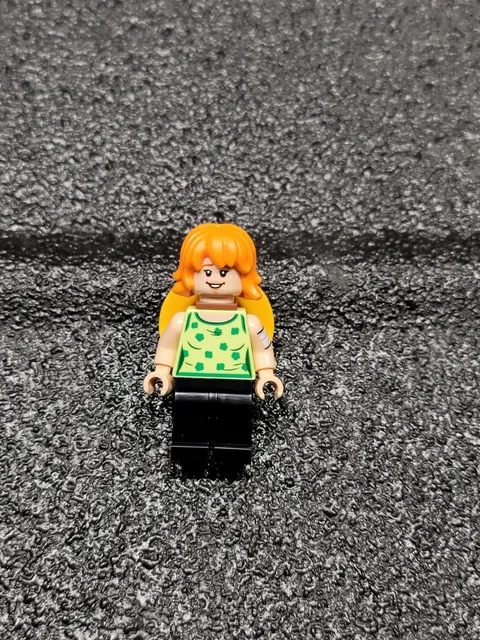 LEGO Nami Minifigure 75638 Battle at Arlong Park NEW One Piece