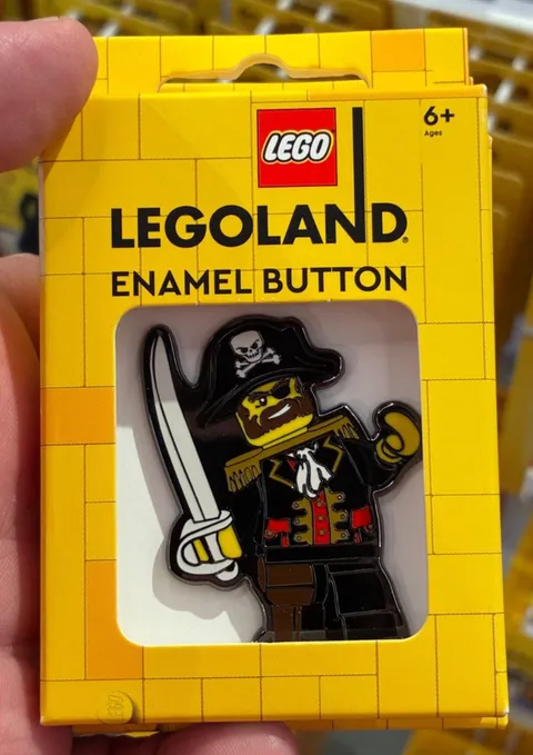 2026 Legoland California Enamel Button LEGO Captain Pirate New