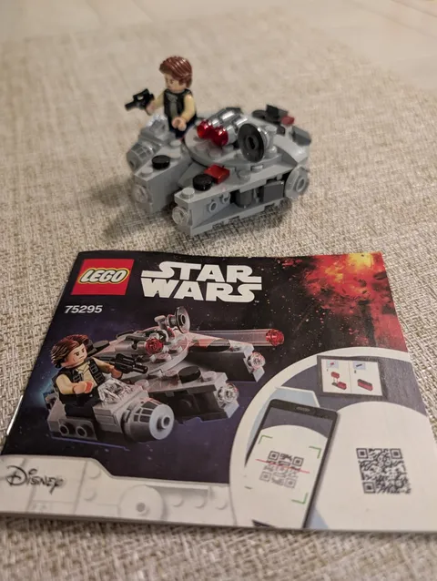 LEGO Star Wars: Millennium Falcon Microfighter (75295) w/ Instructions 