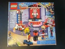 LEGO DC Super Hero Girls: Harley Quinn Dorm (41236) NIB FS