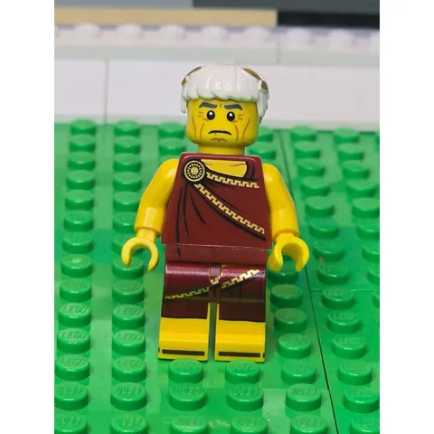 LEGO Roman Emperor “Series 9” Minifigure - Col133