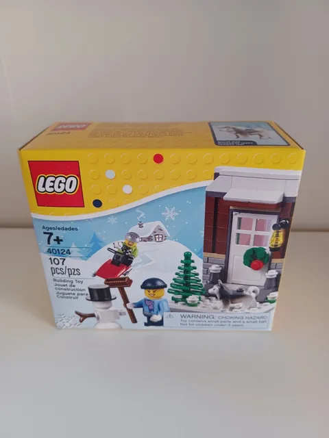 Lego Christmas Winter Fun Set 40124 NIB New Sealed! Siberian Husky Dog Snowman