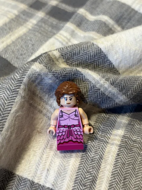 Hermione Granger (Pink Dress) hp186 - LEGO Harry Potter Minifigure