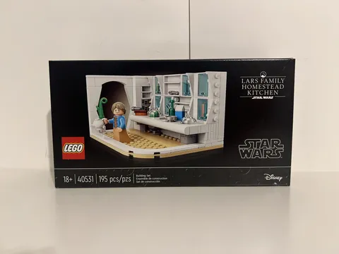 LEGO Star Wars 40531 Lars Family Homestead Kitchen Box damaged