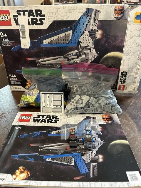 LEGO Star Wars: Mandalorian Starfighter (75316) 99% Complete! READ DESC