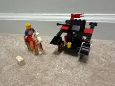 Lego 6039 Twin Arm Launcher, 75% complete
