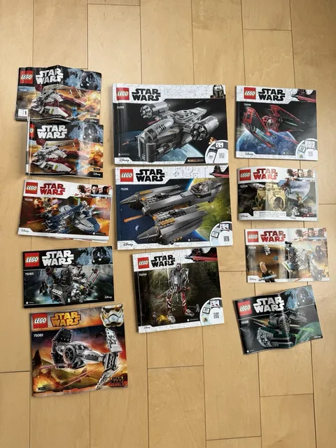 Lot of LEGO Star Wars Manuals only. Pre owned. Good Condition. Value priced.