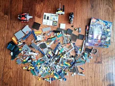 LEGO  2012 The Batcave 6860 DC Universe Super Heroes - Incomplete Set / Parts