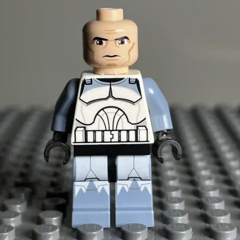 GENUINE LEGO Star Wars Clone Trooper 104th Wolfpack Sand Blue sw0331 Set 7964 1A