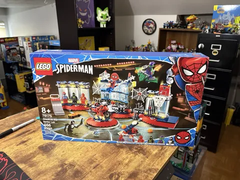 LEGO Super Heroes: Attack on the Spider Lair (76175)