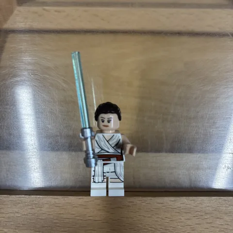 LEGO Star Wars Rey Minifigure Jedi White Robes sw105475250 Rise /Skywalker BL116