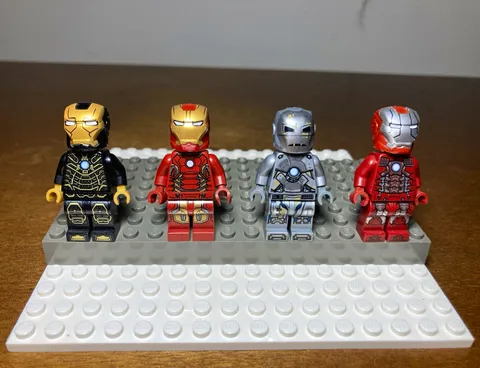 LEGO Iron Man Minifigures Lot of 4 Suits, Mark 1, 5, 41, and 43