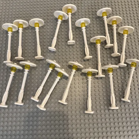 Lego Lot of 18 Lamp Posts White 2x2x7 Support, City Street Light with lights 